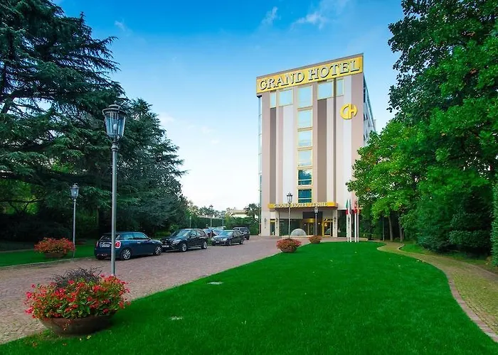 Grand Terme & מלון