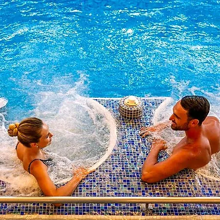 Grand Terme & מלון 5*
