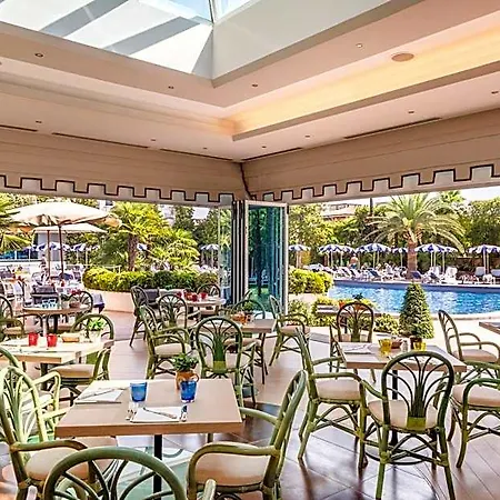 Grand Terme & מלון מונטגרוטו טרמה