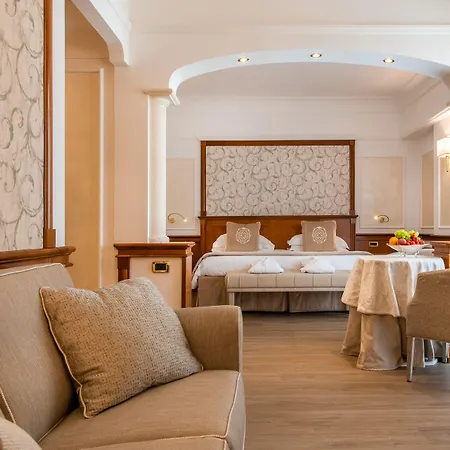 Grand Terme & מלון